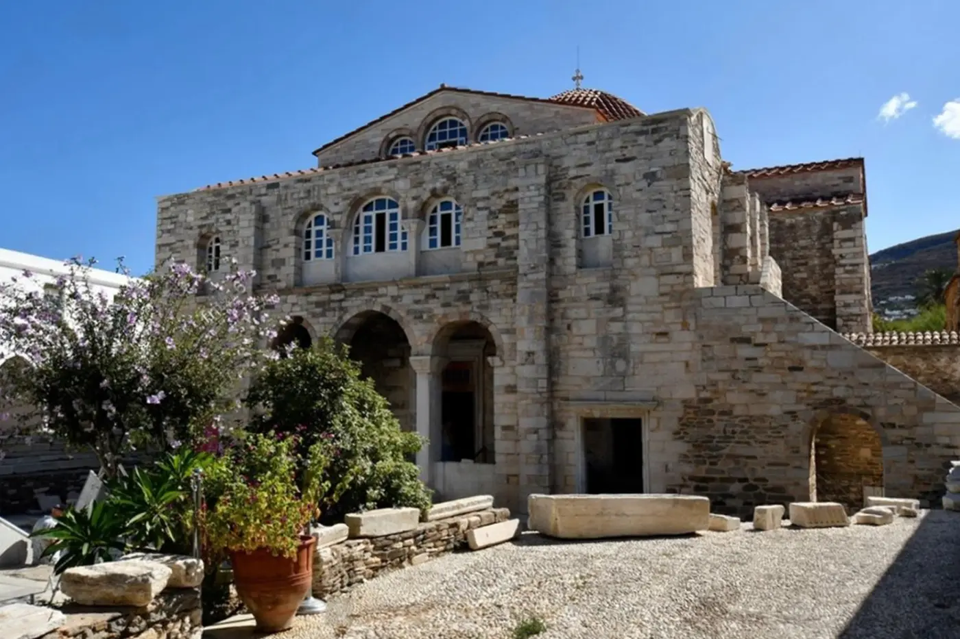 Panagia Ekatontapyliani, Paros