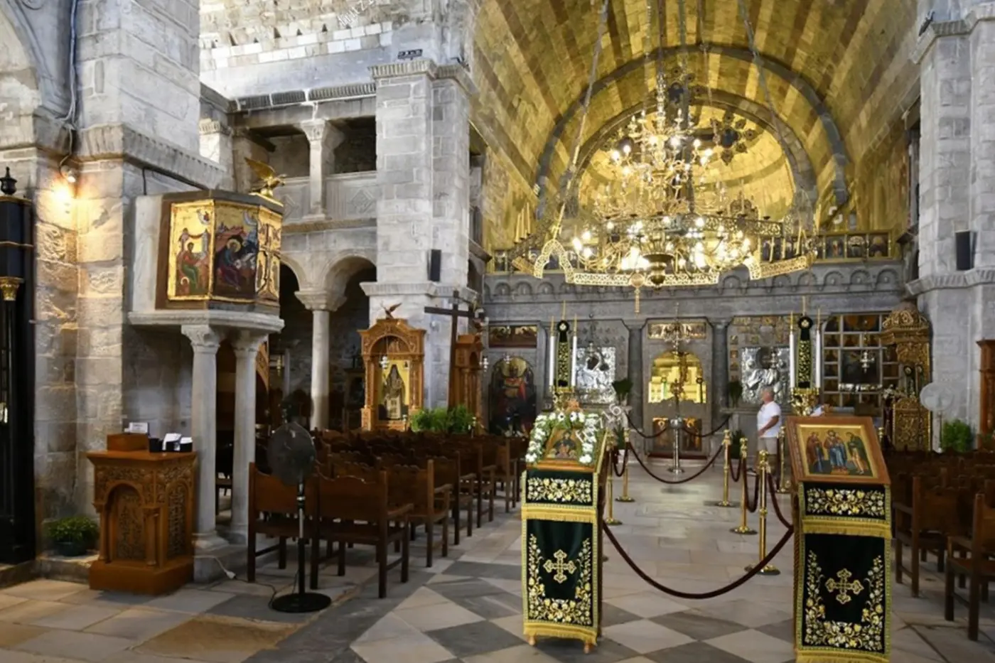 Panagia Ekatontapyliani, Paros, Ace Cars Paros Car Rentals