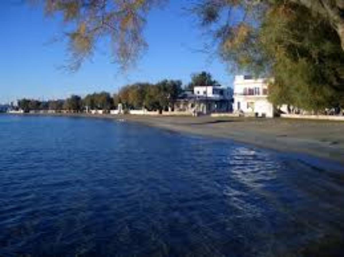 Road Trips in Paros and Antiparos